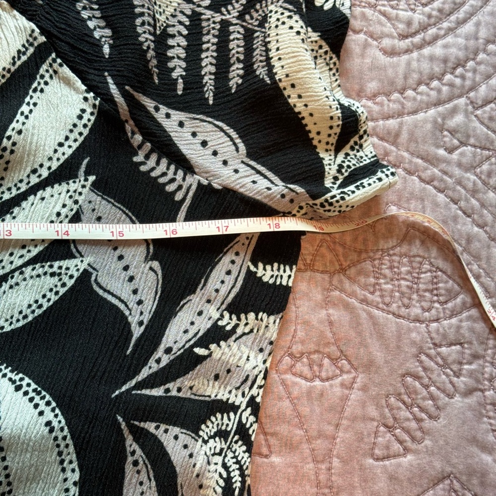 AnyBody Monochrome Leaf Pattern Jumpsuit - Picture 10 of 15